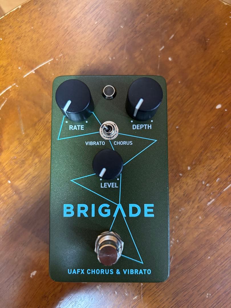 ギター UAFX BRIGADE Chorus & Vibrato