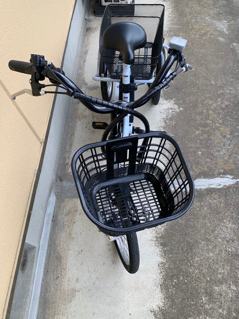 電動アシスト三輪自転車