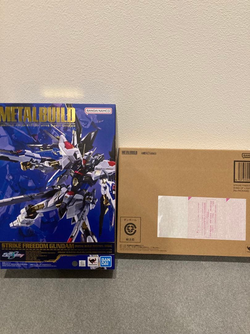 未開封　メタルビルド　ストライクフリーダムガンダム 光の翼オプションセット