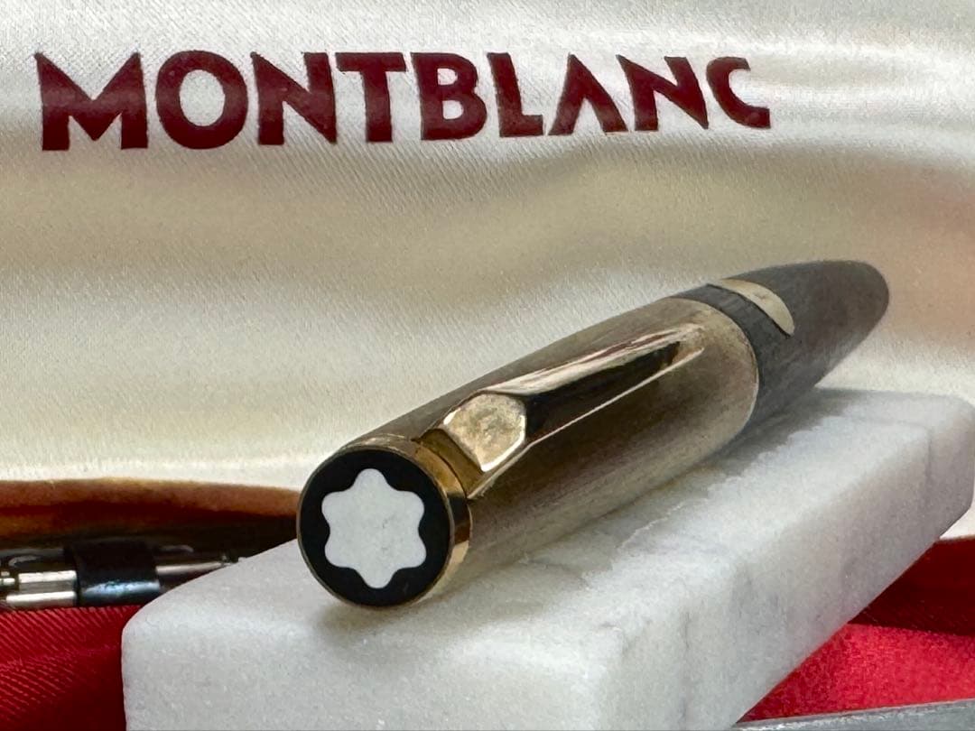 【新品未使用】モンブランNo224 万年筆（高級ケース付き）