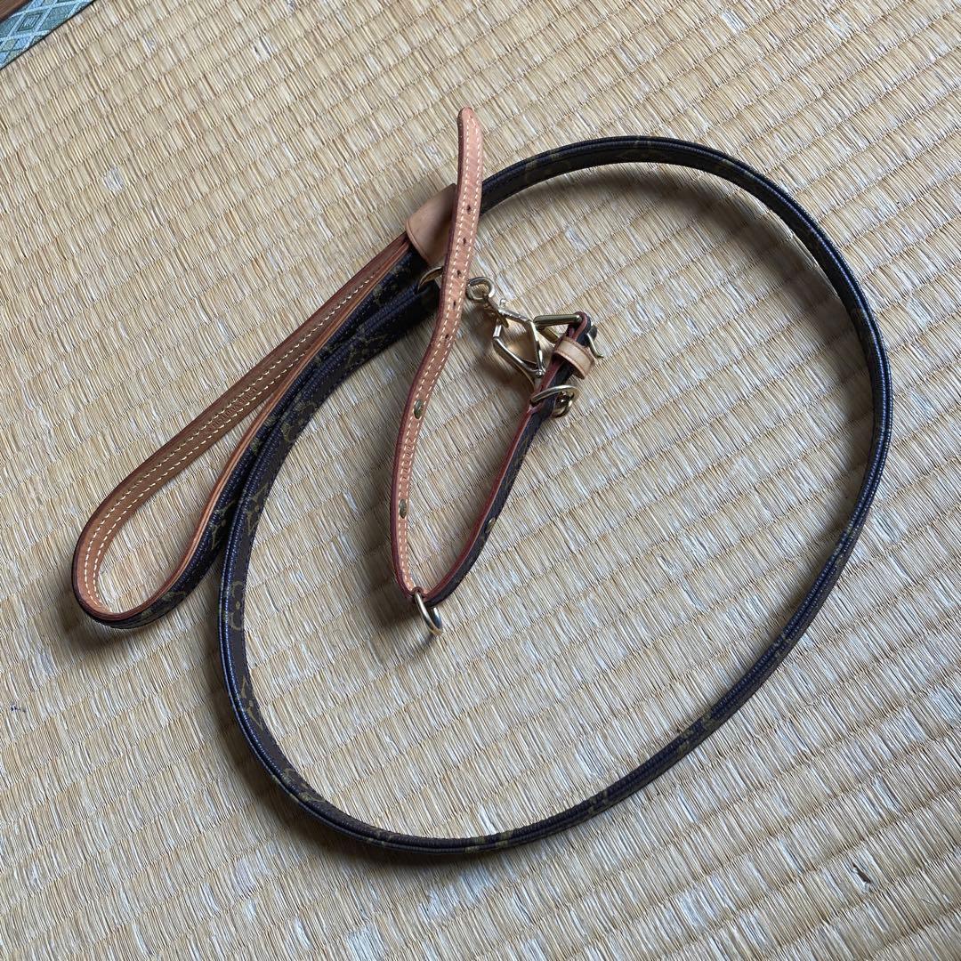 りこまる　茶色レザー モノグラム ハーネスリード