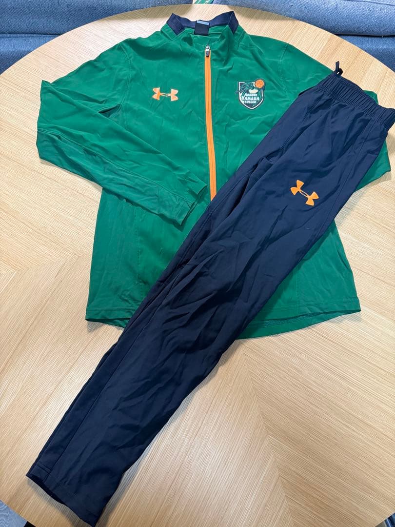 青森山田ジャージ　上下セットアップ