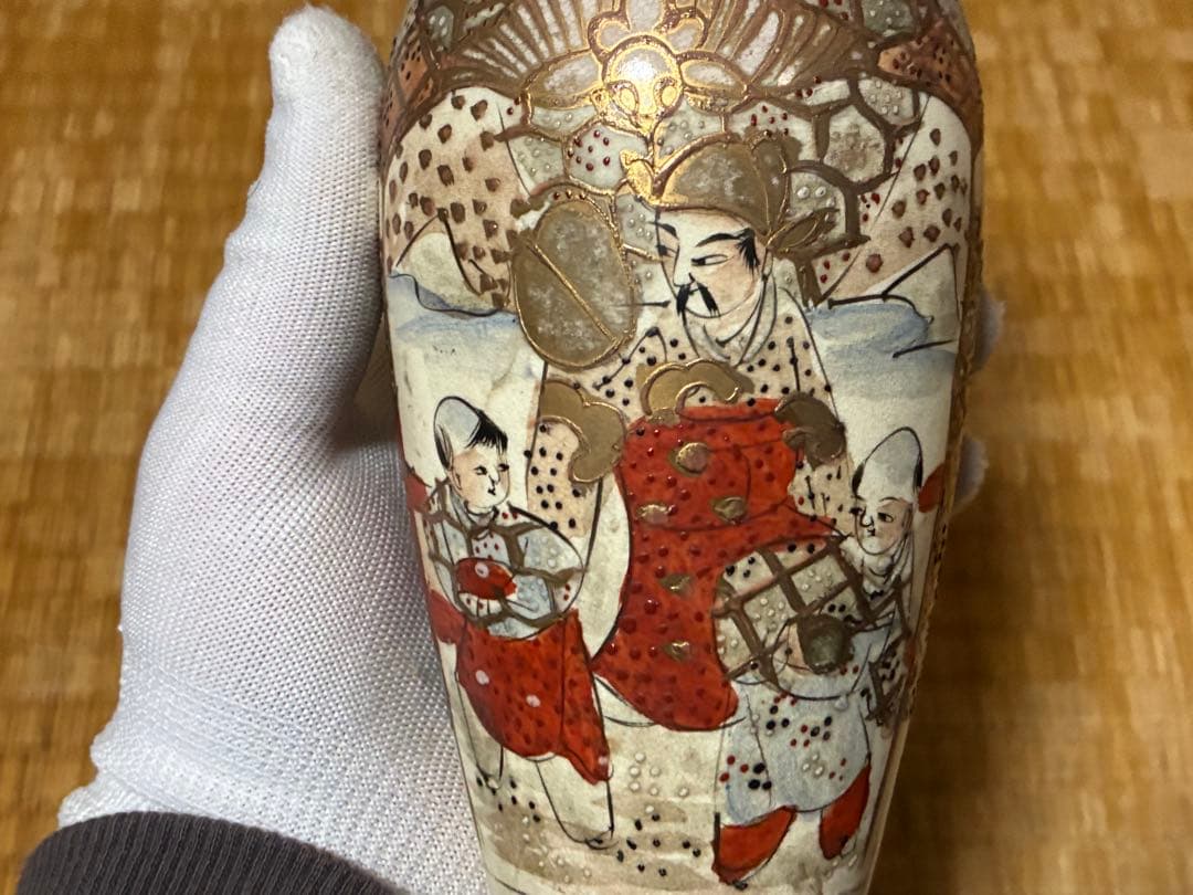 明治期 薩摩焼 金彩 色絵 人物紋 花入 時代物 印あり 箱入