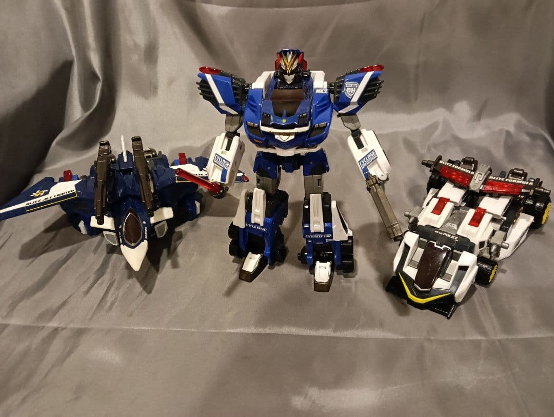 トミカ　ドライブヘッド　サイクロンインターセプター＆ブリッツ　中古品セット
