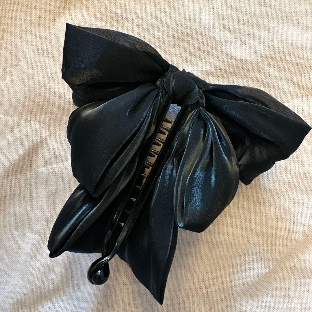 ブラックリボン　ヘアクリップ