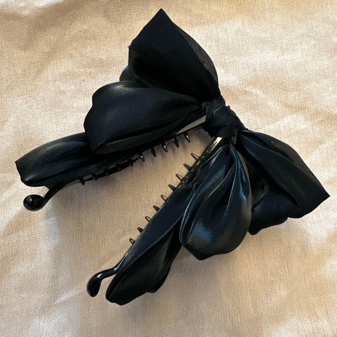 ブラックリボン　ヘアクリップ