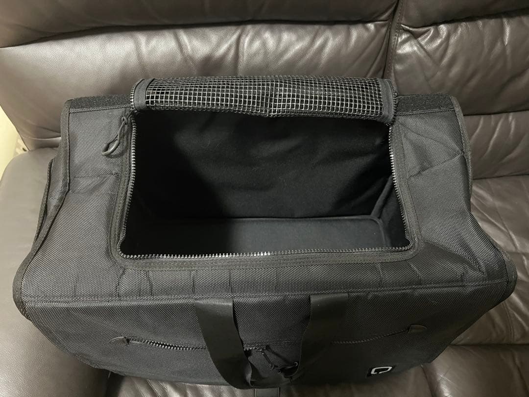 ペット用キャリーリュック 【美品】マンダリンブラザーズ×クチタプ