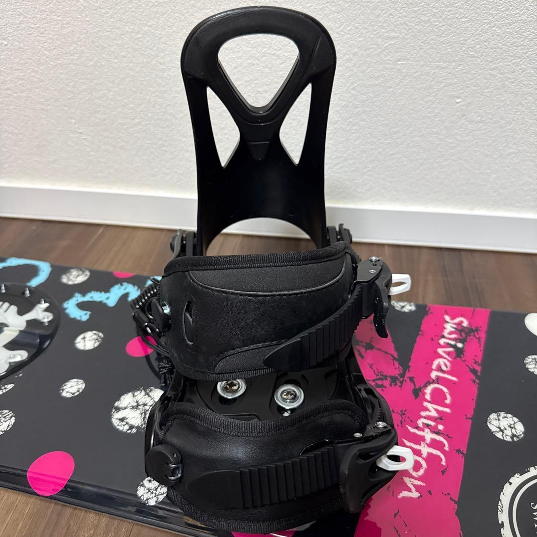 超美品 Swivel キッズ スノーボード ＆ ビンディングセット 120cm