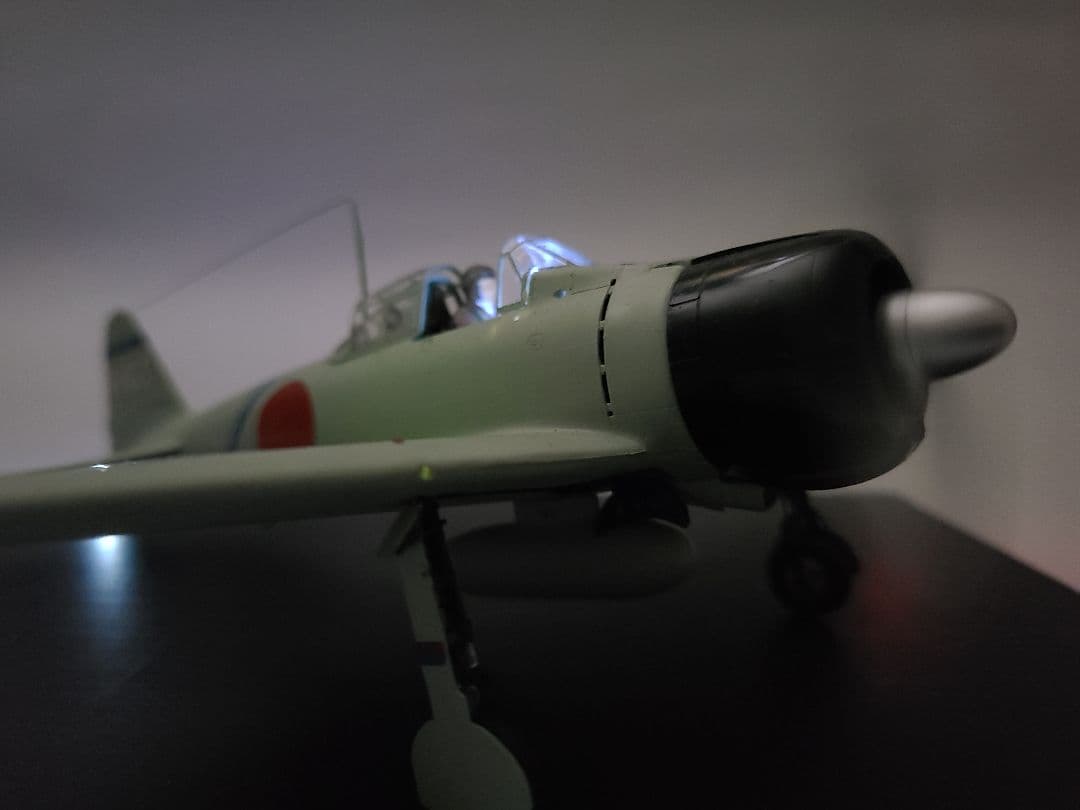 タミヤ1/48 零式艦上戦闘機21型 坂井三郎搭乗機 リアルモーターライズ完成品