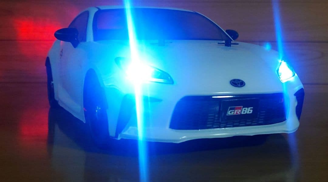 田宮RCトヨタGR86LEDライト付ファーストトライ＆プロポバッテリーセット完成