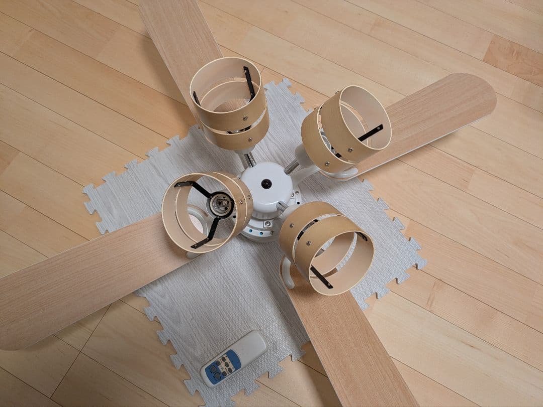 美品 シーリングライト シーリングファン リモコン付き LED対応 照明4灯