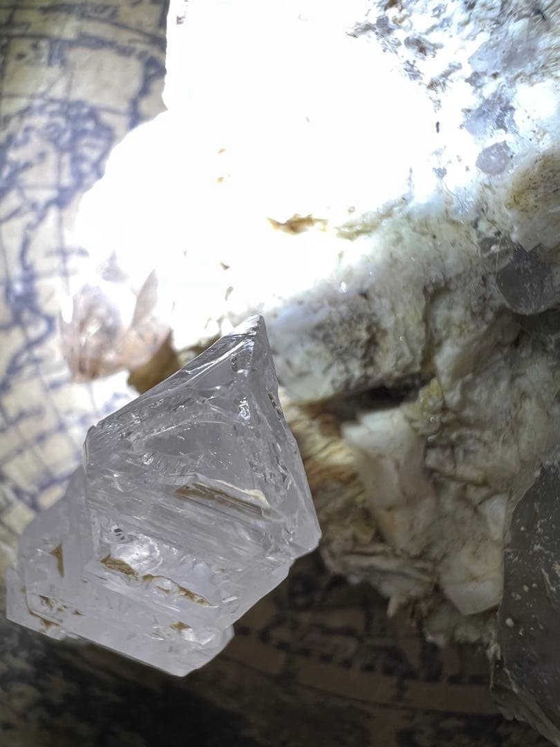 龍脈の精髄 エレスチャル水晶ポイント 保護猫支援