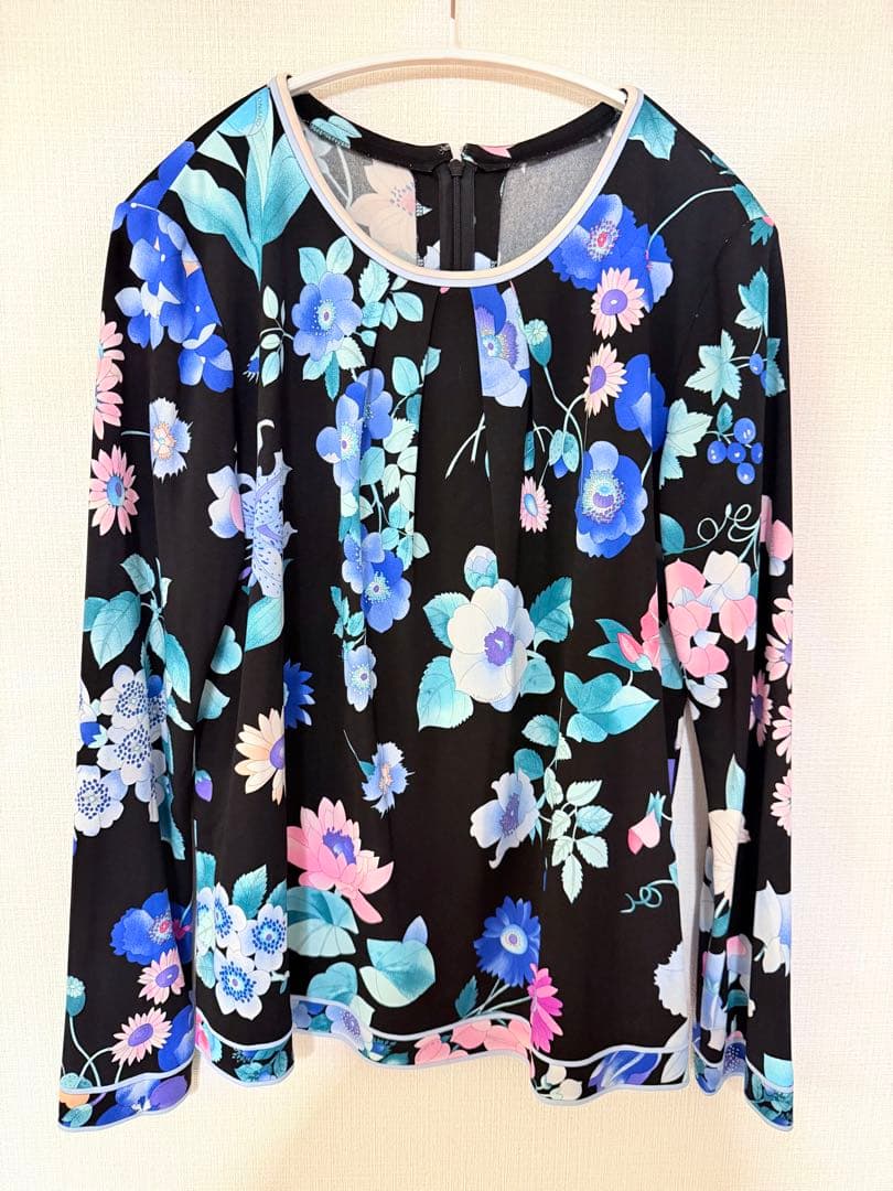 T*U様 【美品】レオナール カットソー 40