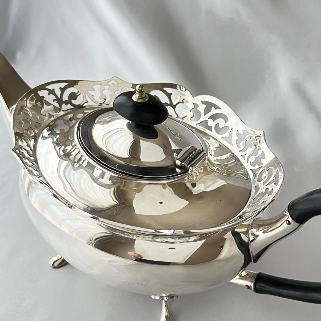 【Grainger & Campbell】 透かしのティーポット