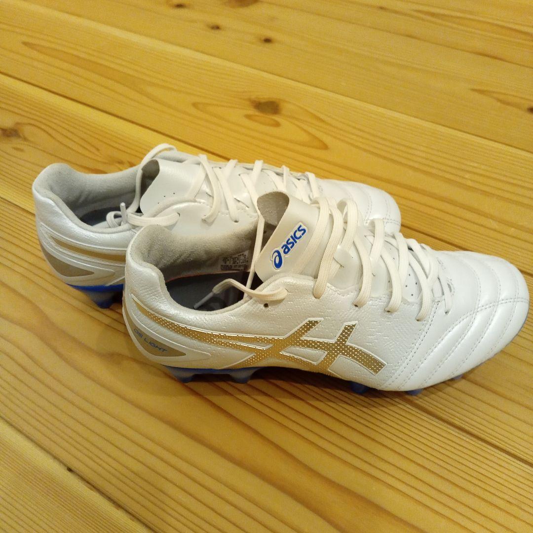 【２３．５センチ新品未使用】ASICS サッカーシューズ・スパイク