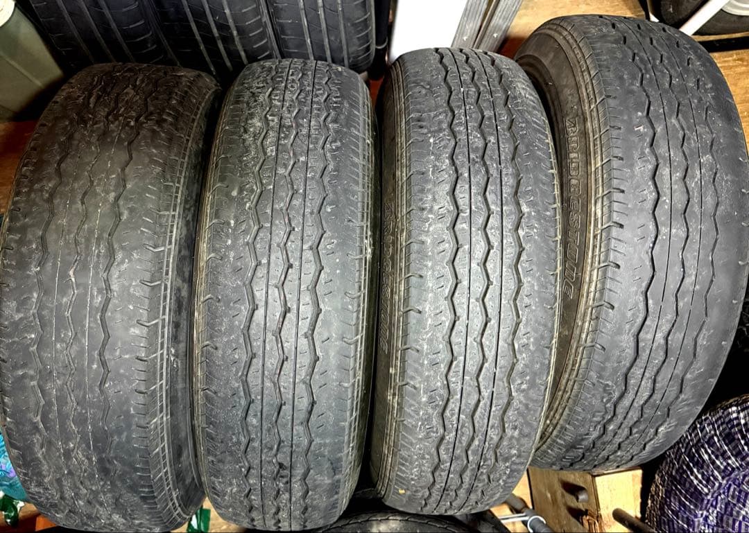 【格安】195/80R15 ハイエース純正　タイヤホイール4本