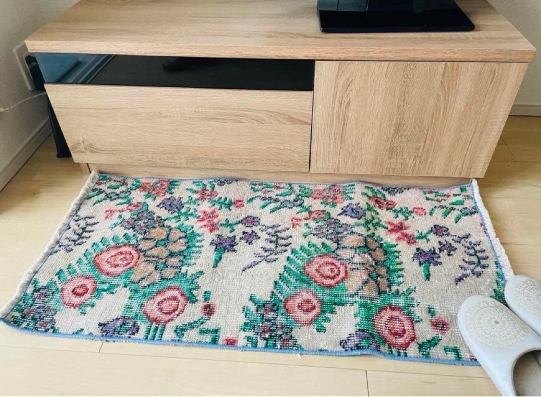 花柄　トルコヴィンテージラグ