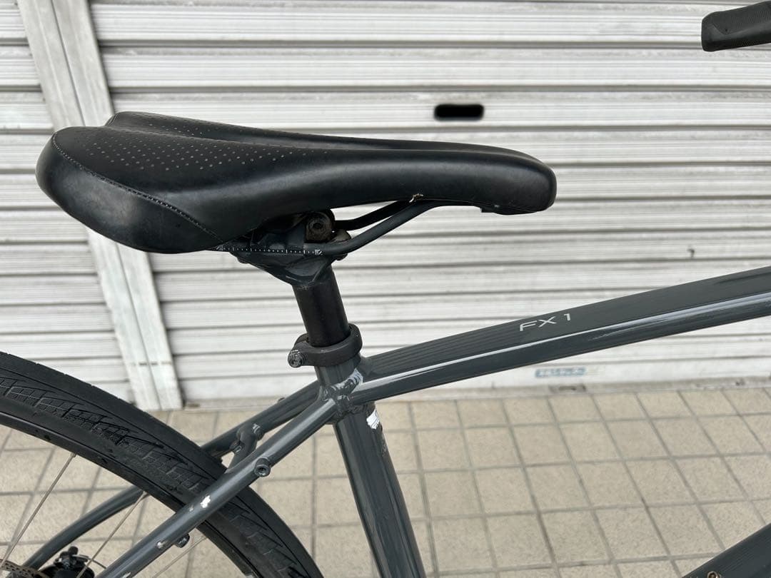TREK FX1 クロスバイク 700cc 外装21段変速 フレームアルミ