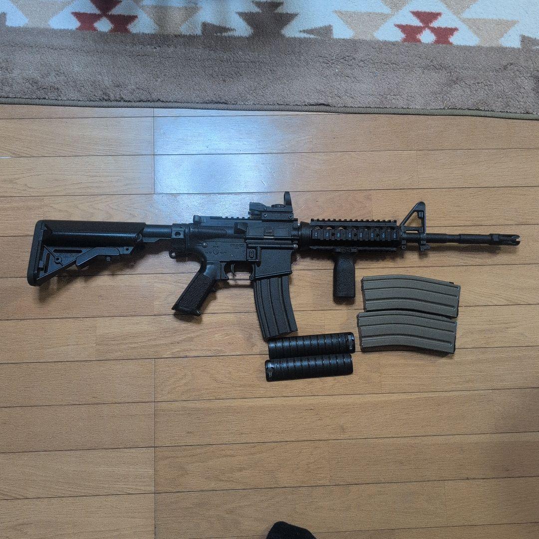 次世代電動ガンM4　SOPMOD マガジン3本付き