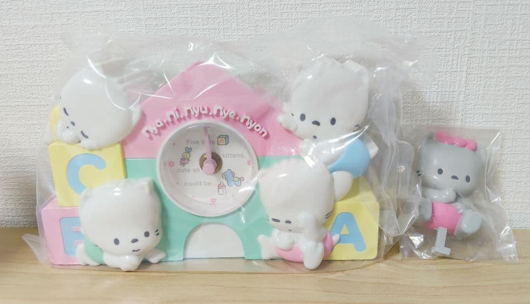 サンリオ　ニャニィニュニェニョン　時計