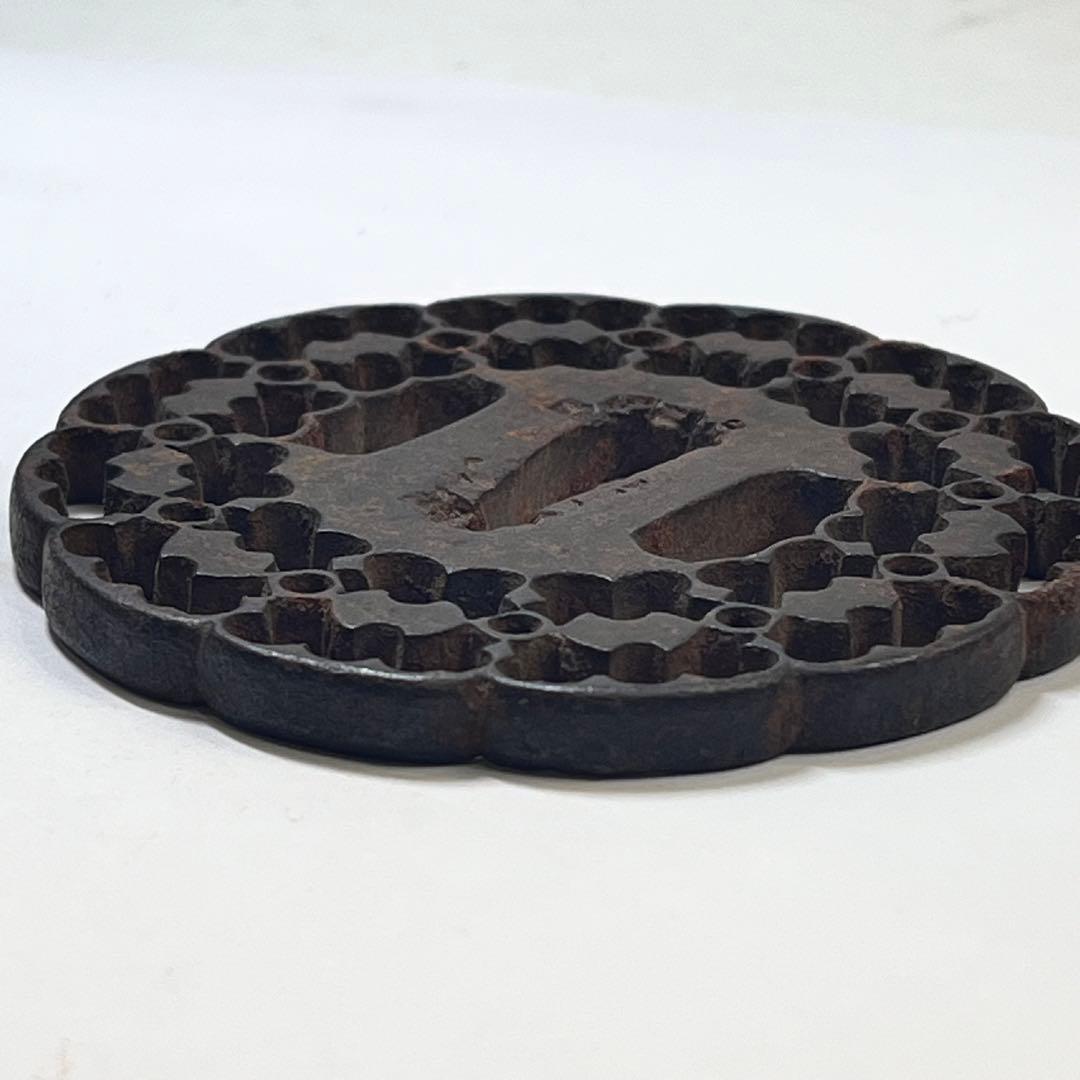 一点もの　鍔　刀装具　日本刀鍔　縁起物　古美術　年代物