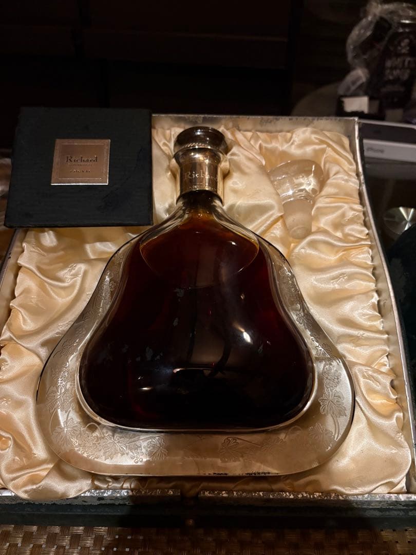 Richard コニャック ボトルと箱付き