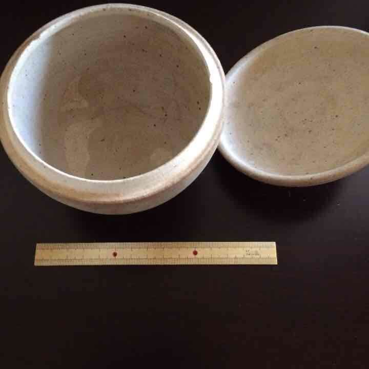 景徳鎮  蓋付き壺  出土品