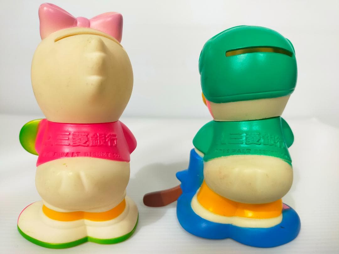 三菱銀行　貯金箱　カウンター用２体、小８体　ミッキー　ミニー