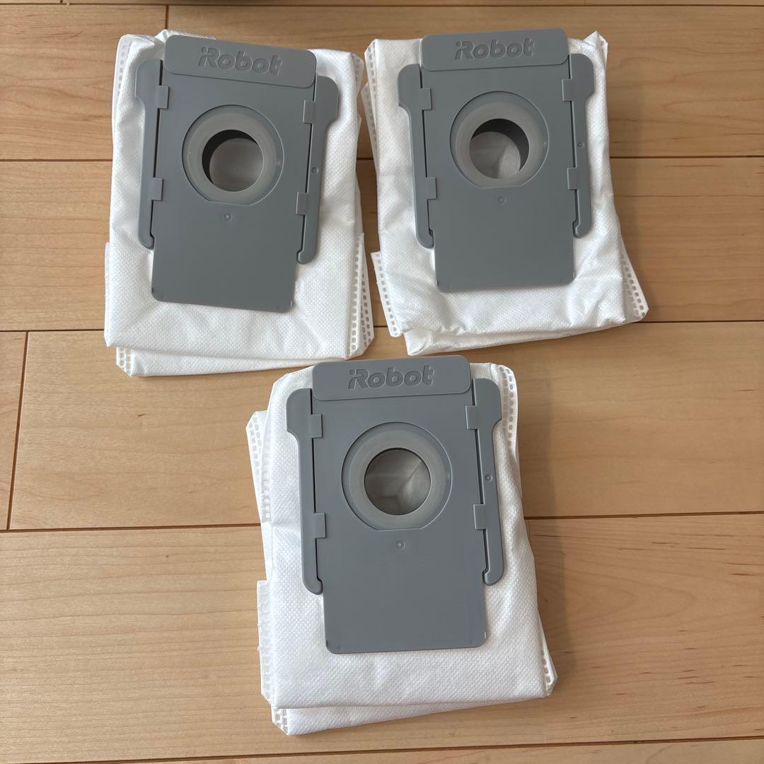 iRobot ルンバi7+（Roomba i7+）本体　クリーンベース　初期化済