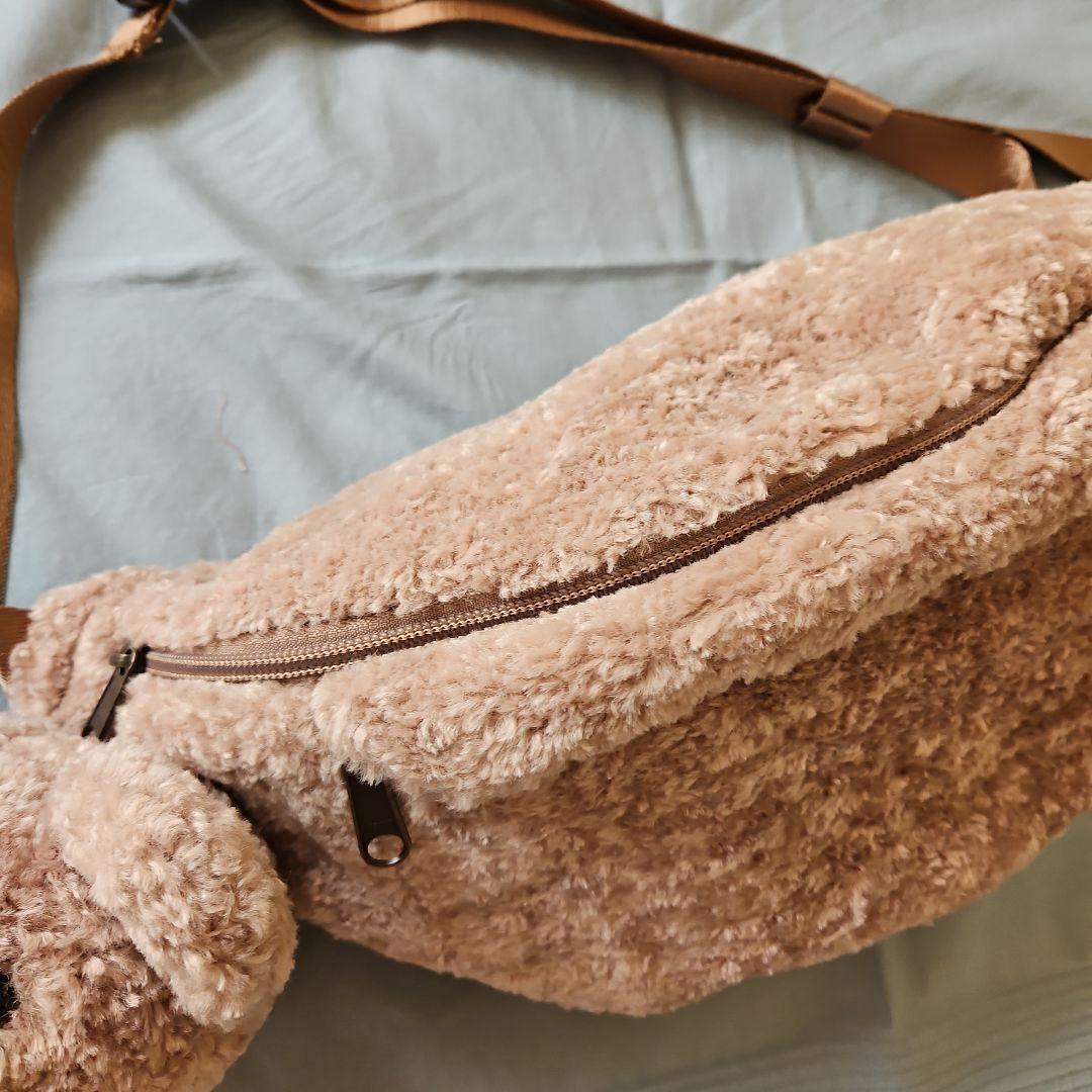 ★ピンクハウス★【新品未使用】❤️顔くまブローチ付きボディバッグ✨