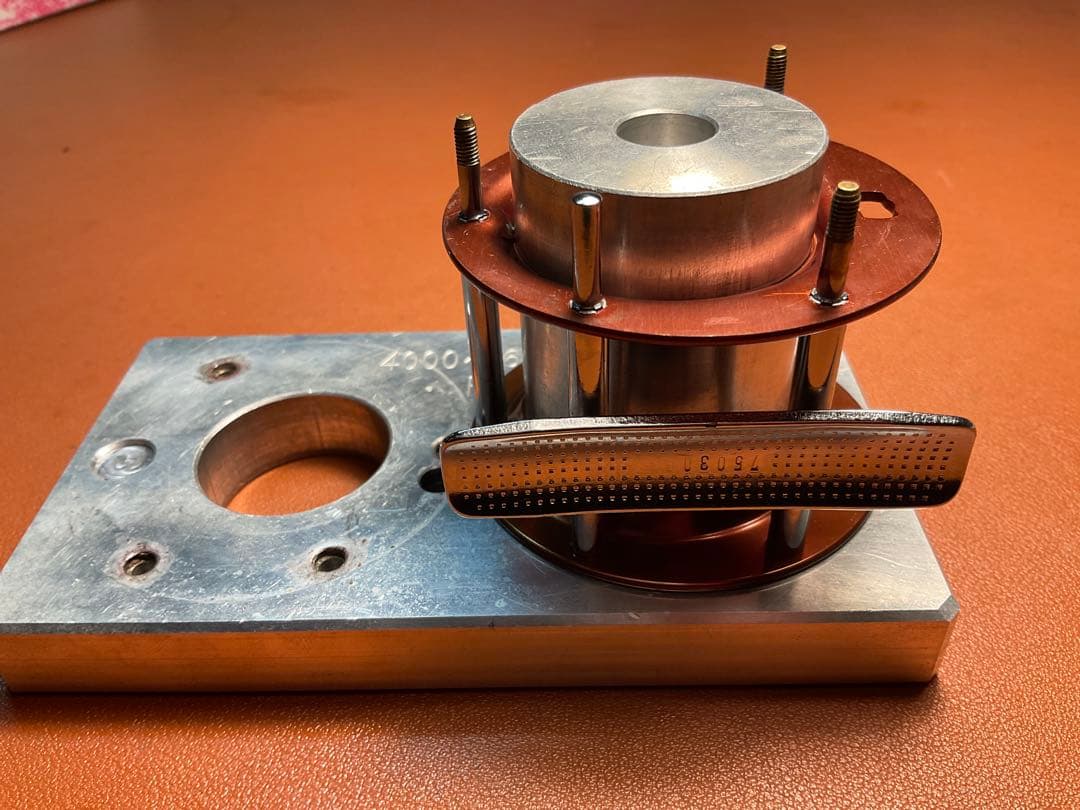 ABU アンバサダー 4000 D メンテ済 フレーム修正済