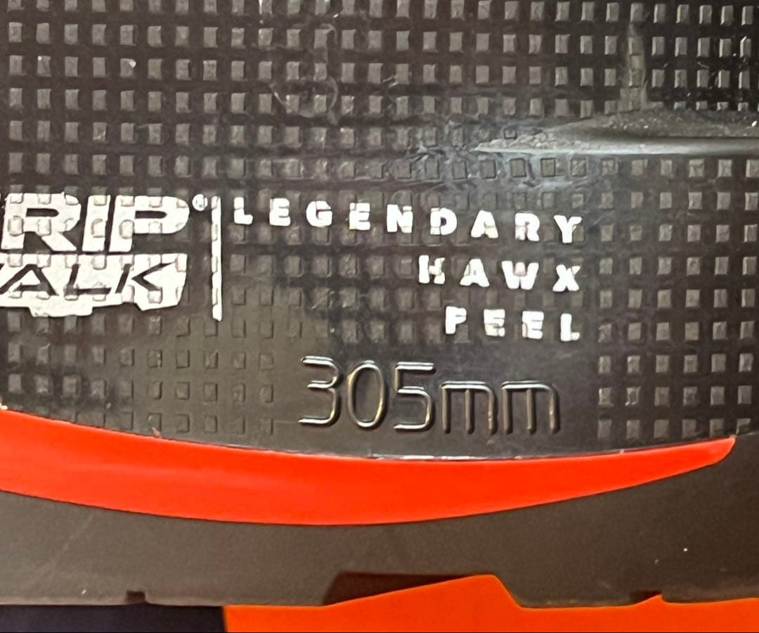 幅広モデル ATOMIC Hawx Magna 130S 26-26.5cm