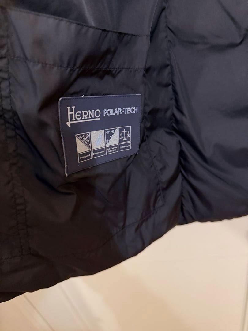 HERNO ポーラテック ウォーターレペレントナイロン ダウンフーディーコート