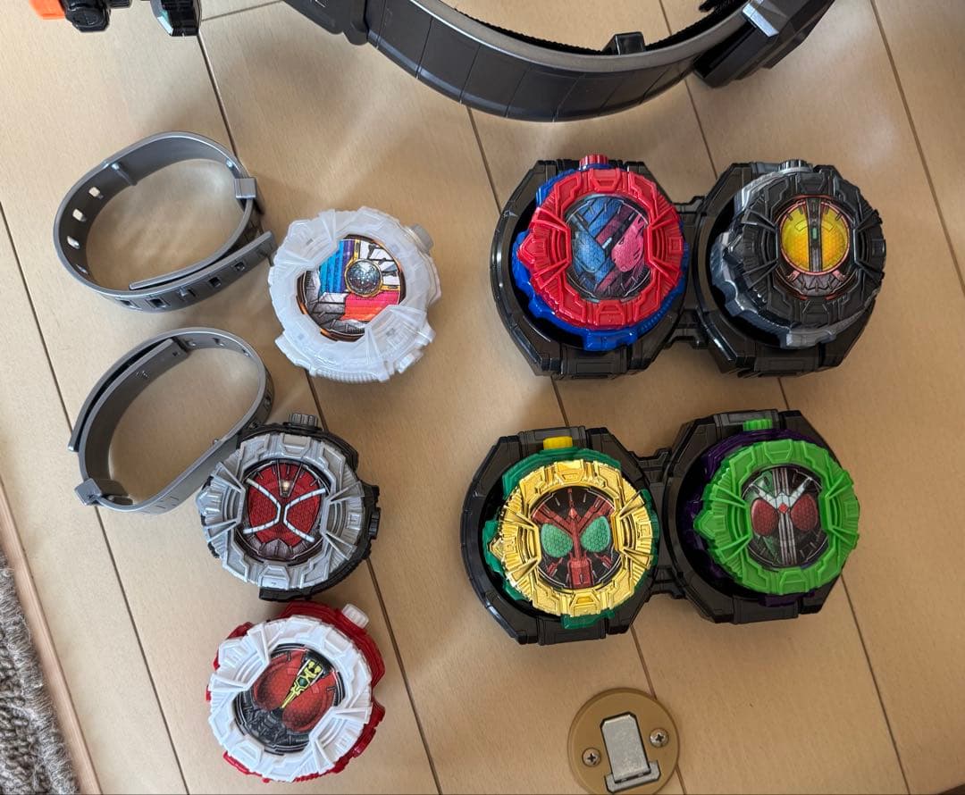 まさ★ 仮面ライダー アトラク マスク 甲冑 ベルト コスプレ セット