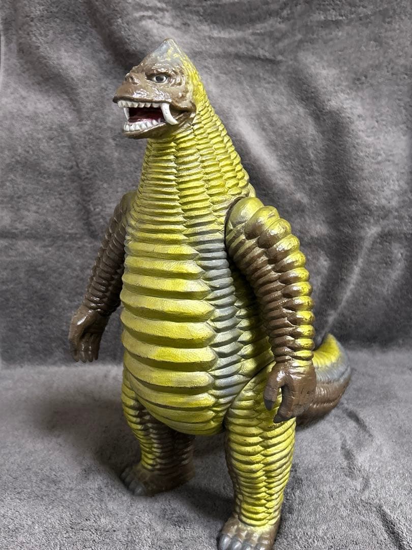 レッドキング　ソフビ　37cm