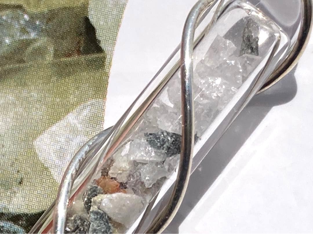 H&E社 フェナカイト　ペンダントトップ　ロシア産　ヘブン＆アース社