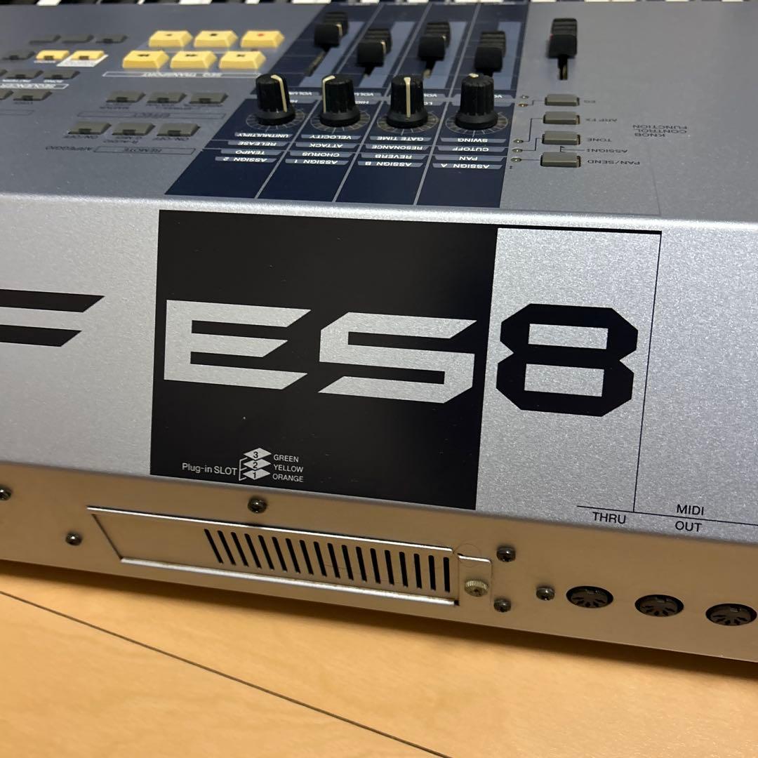 Yamaha MOTIF ES8 シンセサイザー