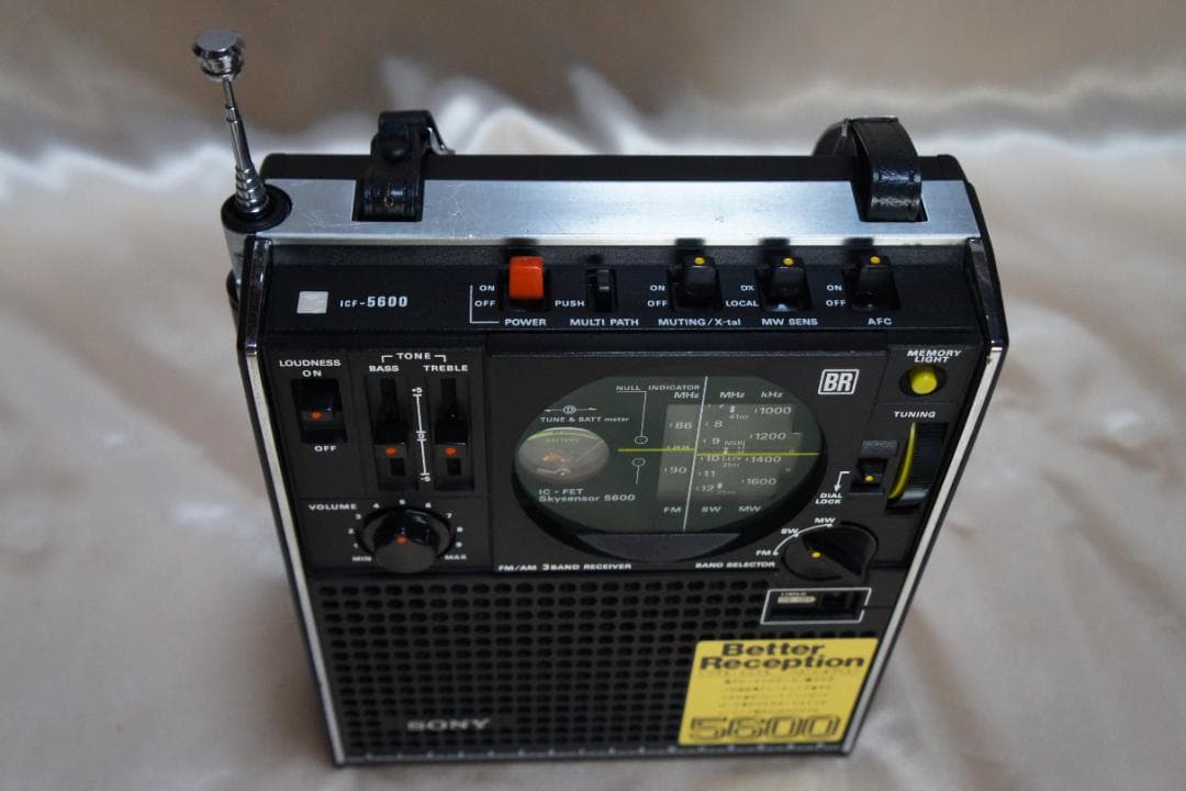 ☆綺麗☆受信OK☆SONYソニー☆スカイセンサー☆ICF-5600☆BCLラジオ