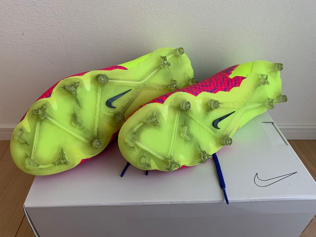 NIKE ファントムGX アカデミーMG 26cm 特注 世界に１足のカラー？