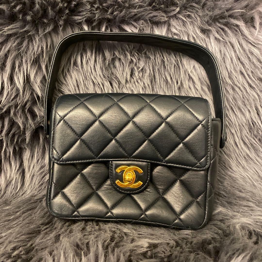 CHANEL レア品　マトラッセ　バック　クラッチバックネイビー