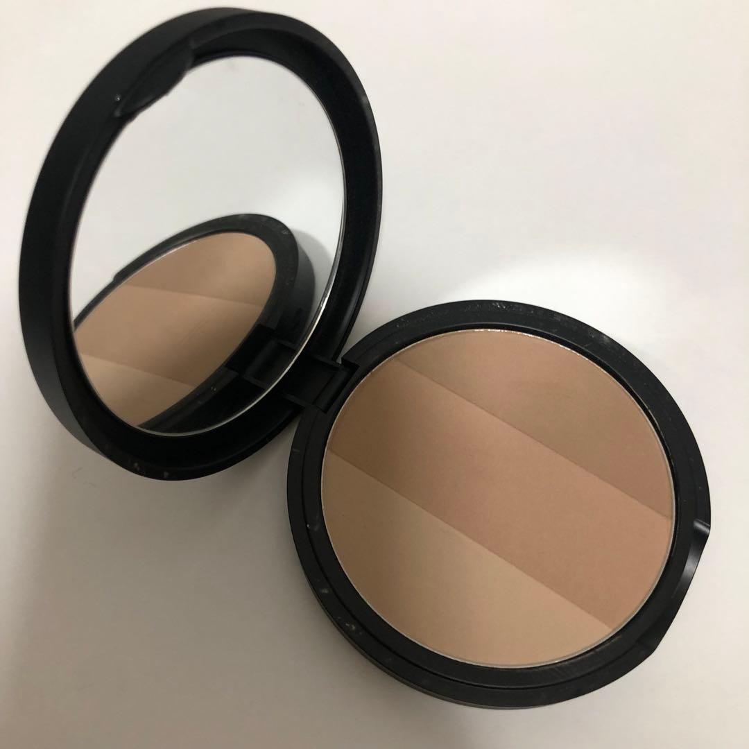 韓国コスメクリーム&美容液&シェイディングフェイスパウダー&クッションファンデ