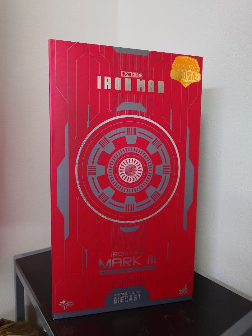 ホットトイズ 1/6アイアンマン・マーク３（レッド＆シルバー版）