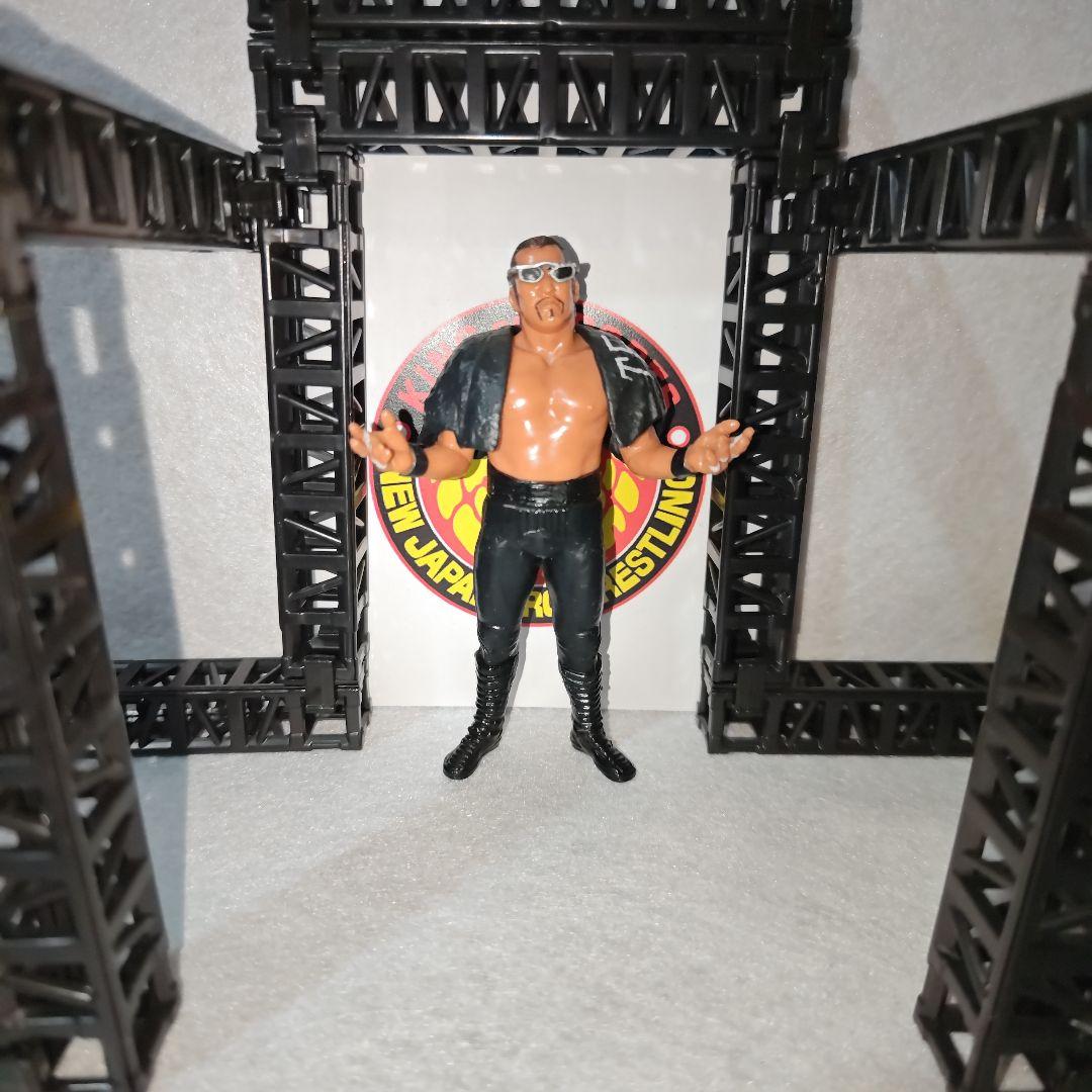 【闘魂三銃士　ベルト2本付】武藤敬司&蝶野正洋&橋本真也フィギュアセット