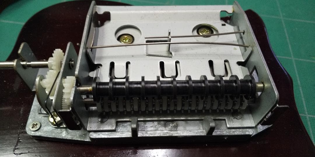 オルガニート２０　手回しオルゴール（SK-5-059）SANKYO