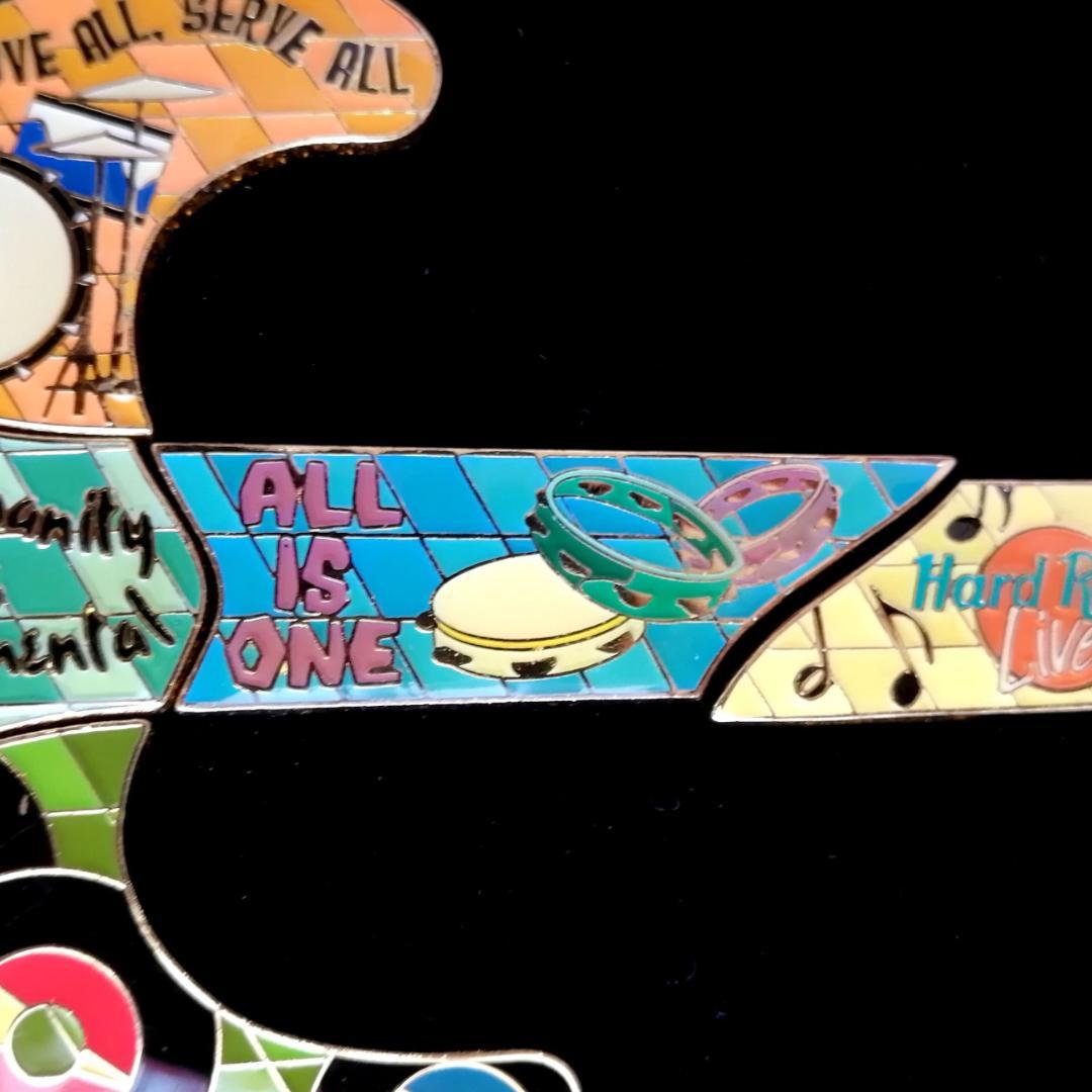 【限定品】ハードロックカフェ 30周年記念 ピンバッジ 14個組 BOX セット