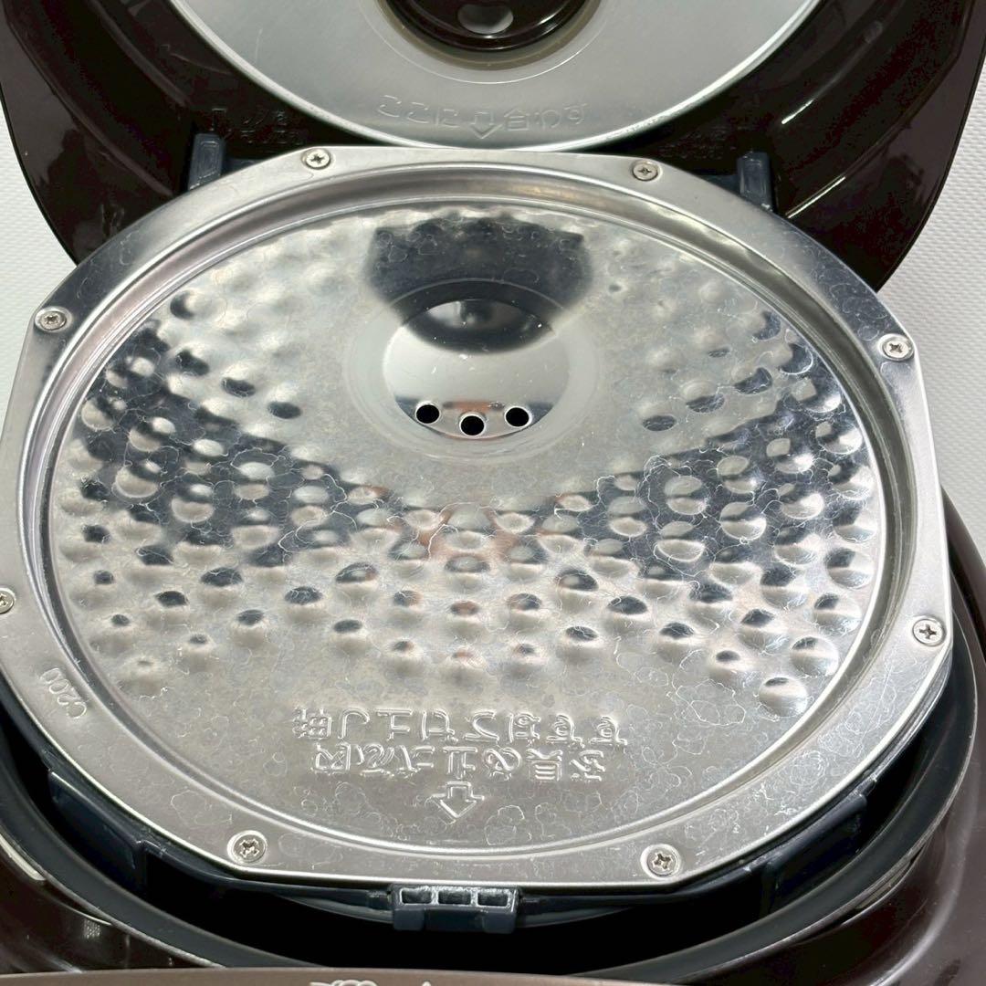 【中古品】象印 IH炊飯ジャー NW-VC10 2022年製 説明書付き