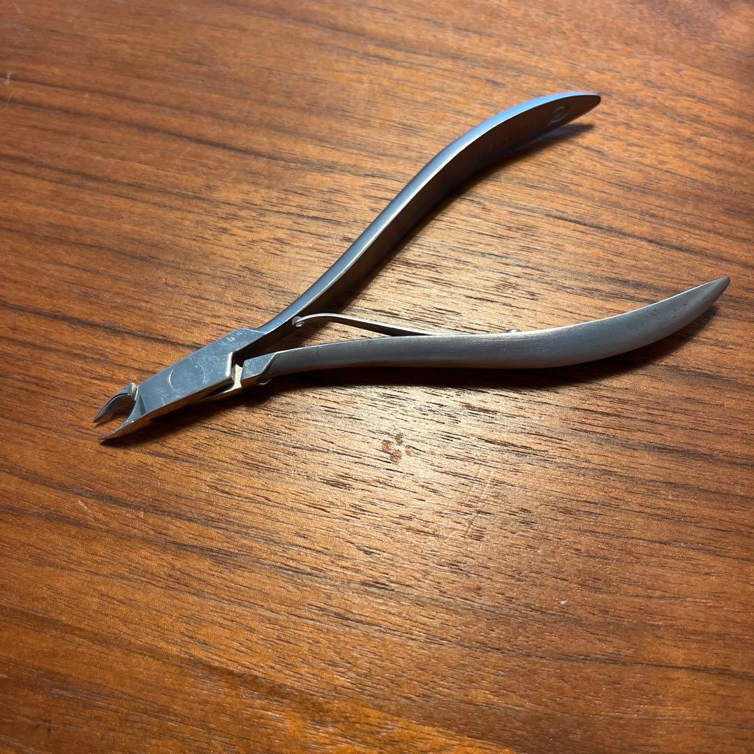 内海　キューティクルニッパー　3ミリ