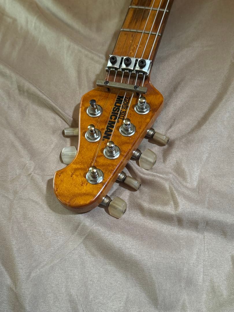 MUSICMANAXIS EX HI-END GUITAR 朝日木工 神田商会