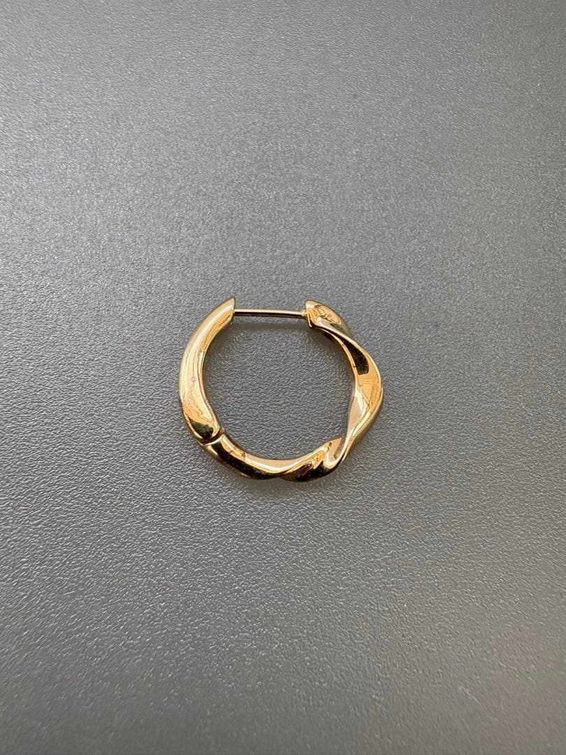 ✨ete✨ハグピアス ツイスト✨K18 925✨片耳✨<No.1531>✨