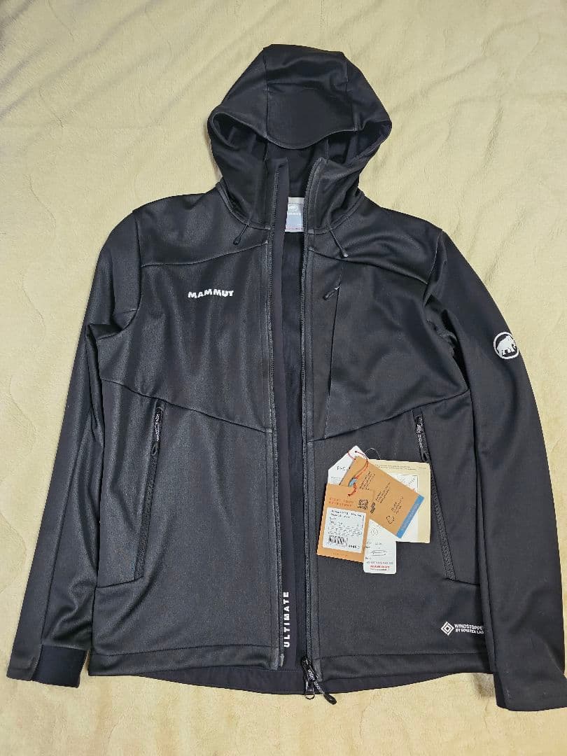 ササキ【美品】MAMMUT アルティメイトフーディ Ⅶ　アジアMサイズ